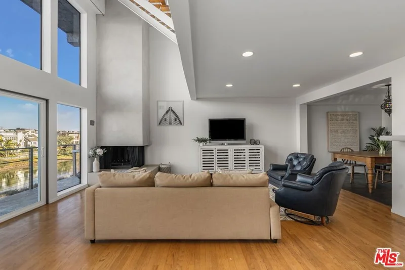 4105 Pacific Avenue 2, Marina Del Rey, CA 90292