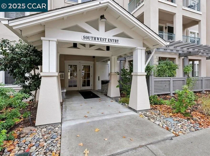 1860 Tice Creek Dr 1404, Walnut Creek, CA 94595