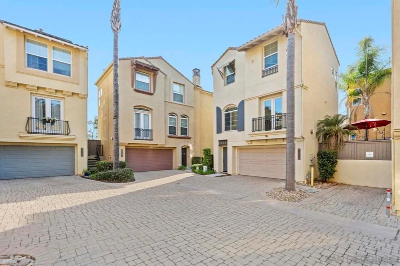 2693 Villas Way, San Diego, CA 92108