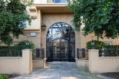 1499 Oak Grove Avenue 301, Burlingame, CA 94010