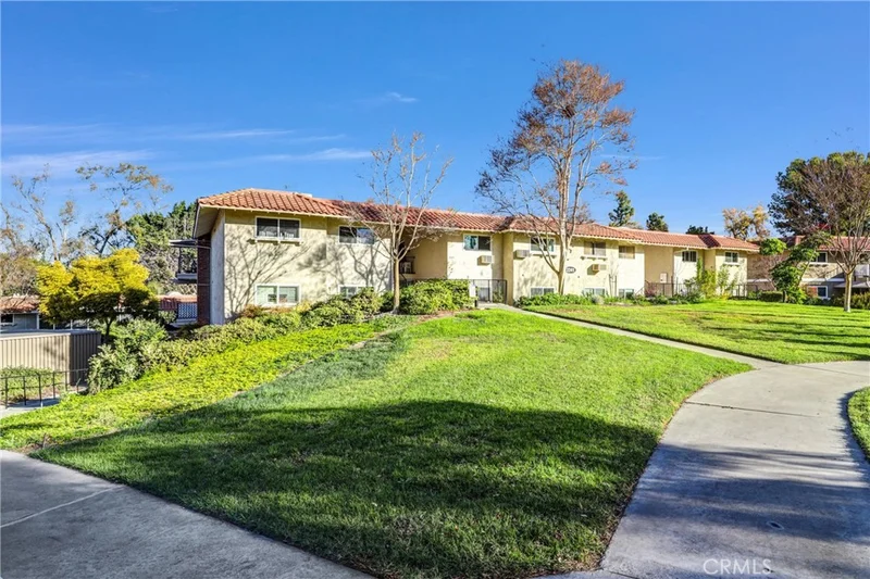 2241 Via Puerta B, Laguna Woods, CA 92637