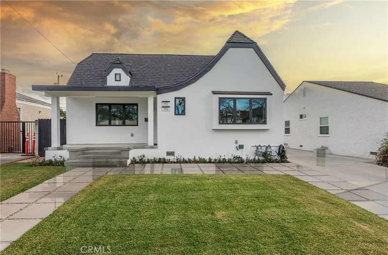902 N Avon Street, Burbank, CA 91505