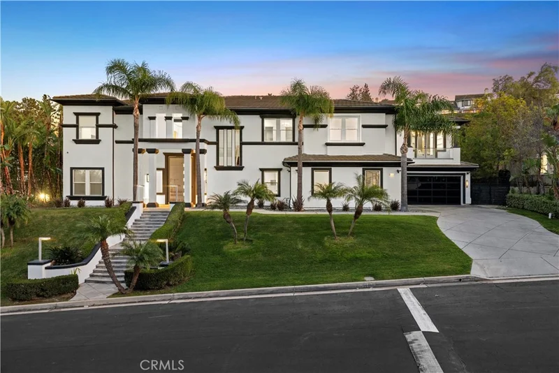 5110 E Copa De Oro Drive, Anaheim Hills, CA 92807