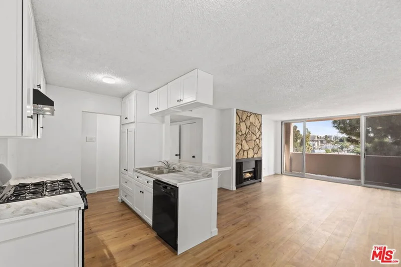 421 S La Fayette Park Place 601, Los Angeles, CA 90057