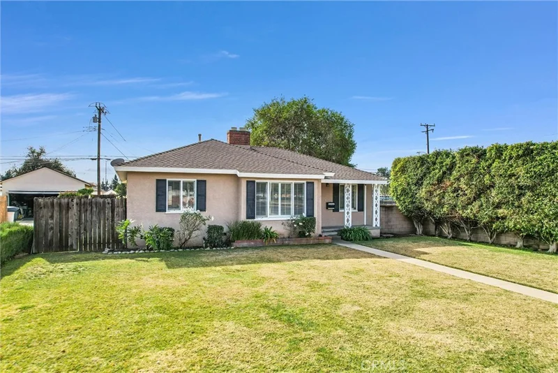 876 W Griswold Road, Covina, CA 91722