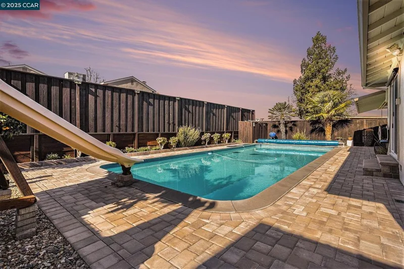 1125 Canton Ave, Livermore, CA 94550