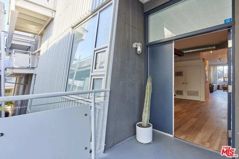 615 Hampton Drive B201, Venice, CA 90291