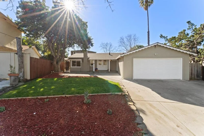 42033 Benbow Dr, Fremont, CA 94539