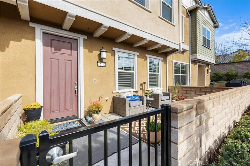 22712 Harmony Drive, Saugus, CA 91350