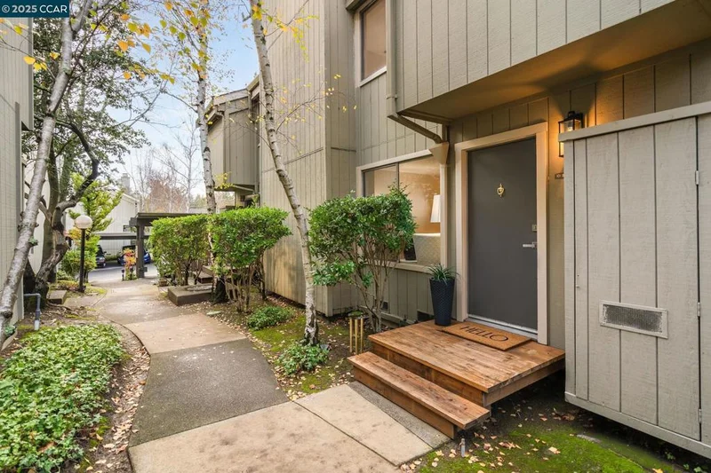 101 Ascot Ct B, Moraga, CA 94556