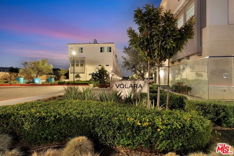 125 E Knox Drive, La Habra, CA 90631