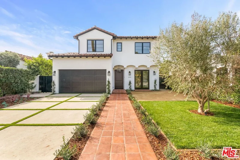 2243 Greenfield Avenue, Los Angeles, CA 90064