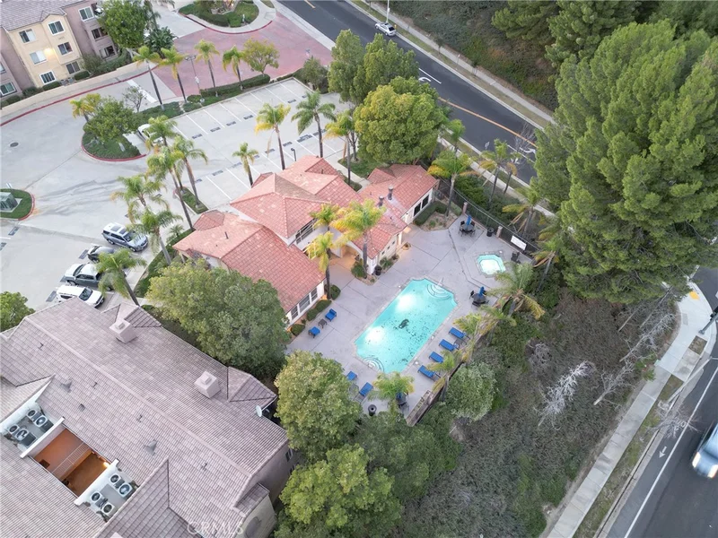 2275 Del Mar Way 207, Corona, CA 92882