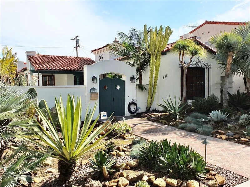 298 Park Avenue, Long Beach, CA 90803