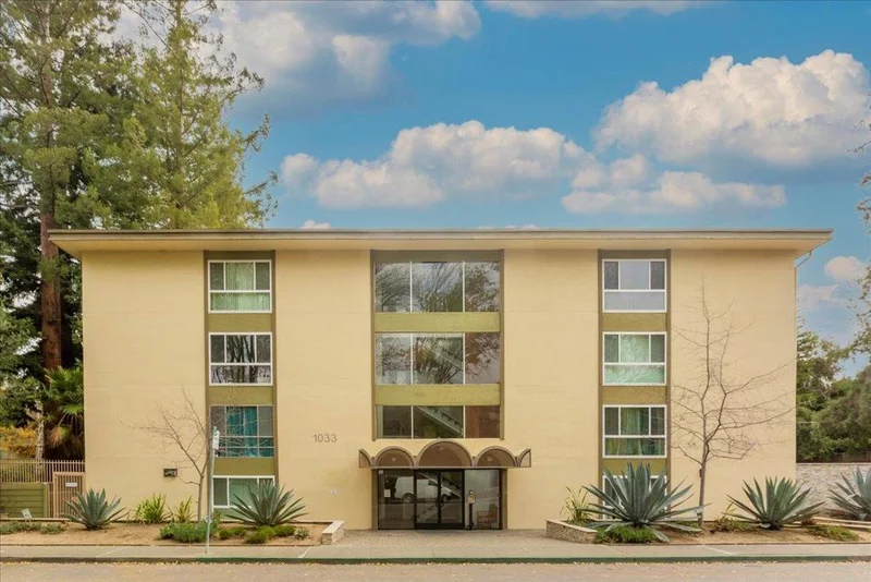 1033 Crestview Drive 304, Mountain View, CA 94040