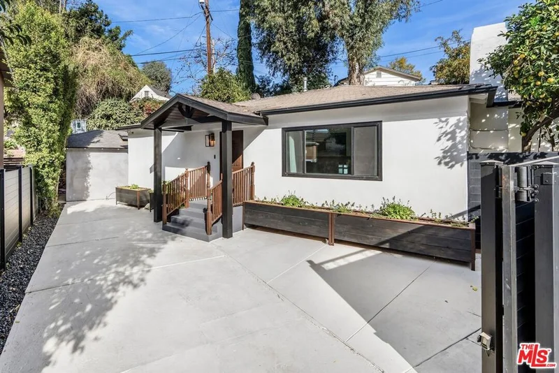 11647 Sunshine Terrace, Studio City, CA 91604
