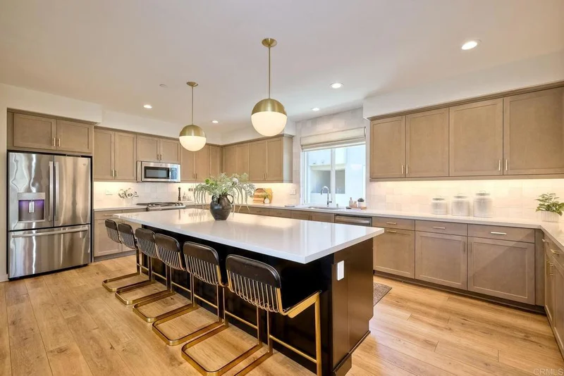 6140 Colt Place 101, Carlsbad, CA 92009