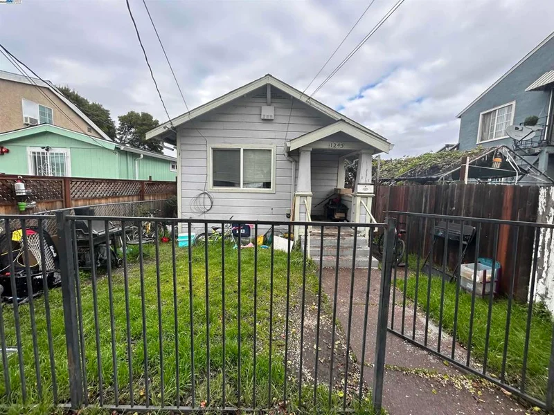 1245 90th Ave, Oakland, CA 94603