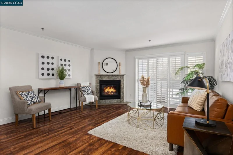 2550 Oak Rd 214, Walnut Creek, CA 94597