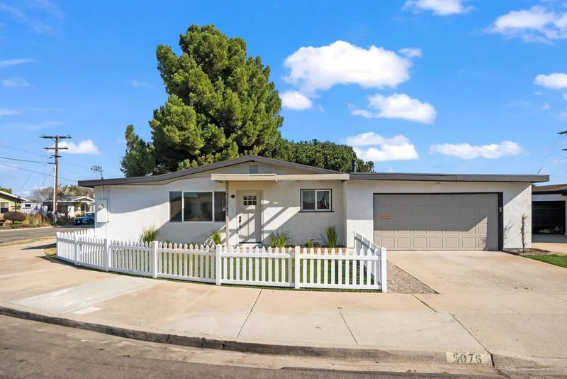 5075 Capehart St, San Diego, CA 92117
