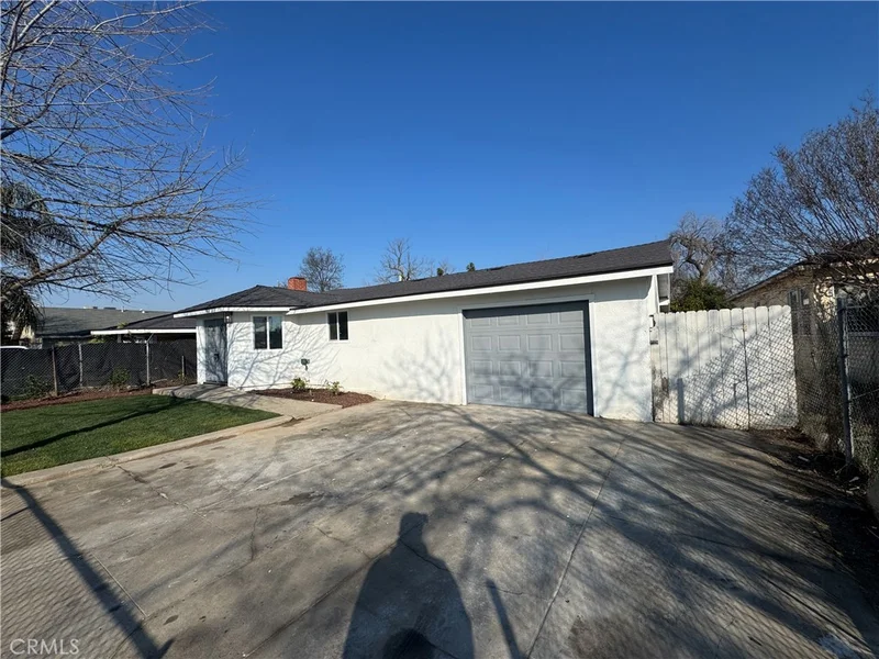 4623 E Liberty Avenue, Fresno, CA 93702