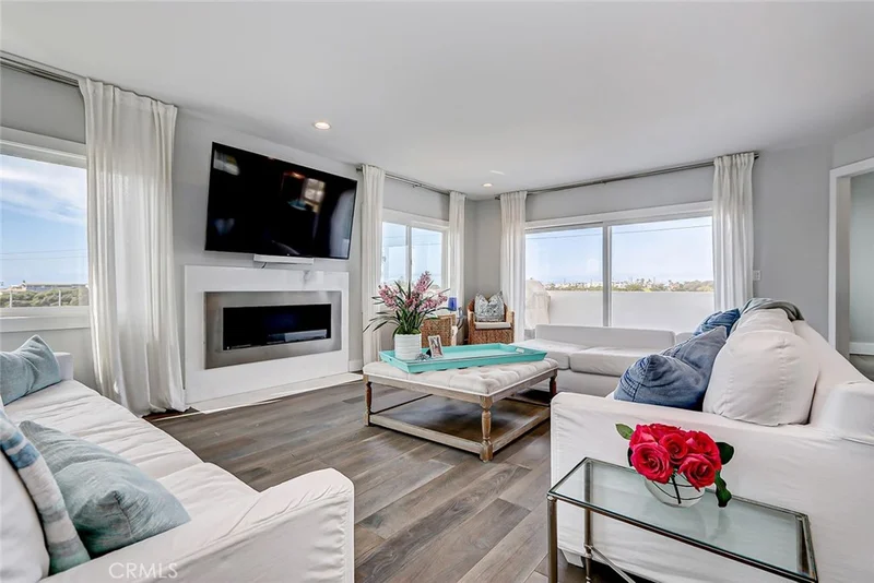 617 19th Street, Manhattan Beach, CA 90266