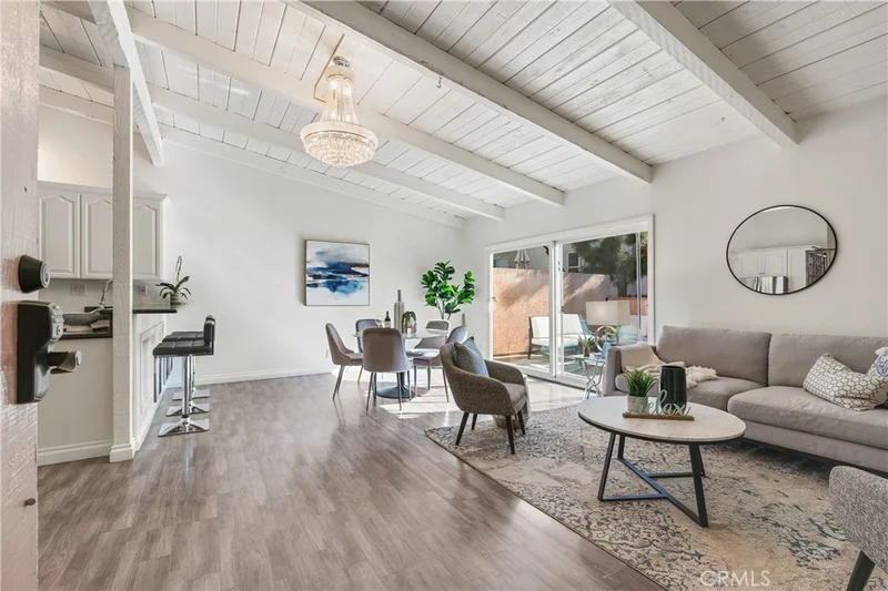 7924 Woodman Avenue 76, Panorama City, CA 91402