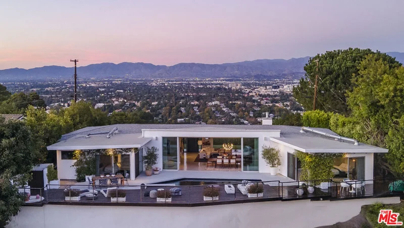 11472 Laurelcrest Road, Studio City, CA 91604