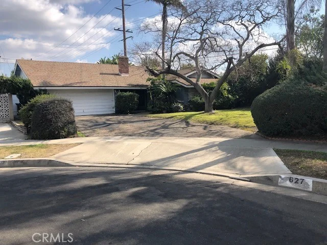 627 S Starboard Street, Santa Ana, CA 92704