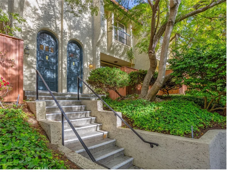 11260 Overland Avenue 24D, Culver City, CA 90230