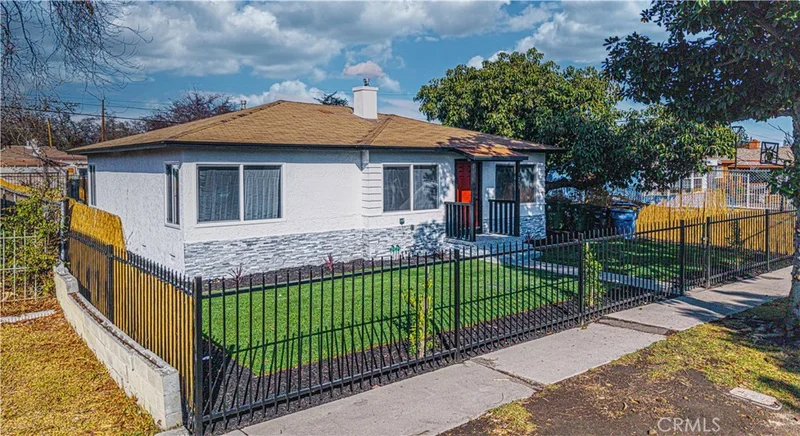 1253 E 104th Street, Los Angeles, CA 90002