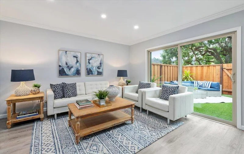 1035 Oddstad Boulevard, Pacifica, CA 94044