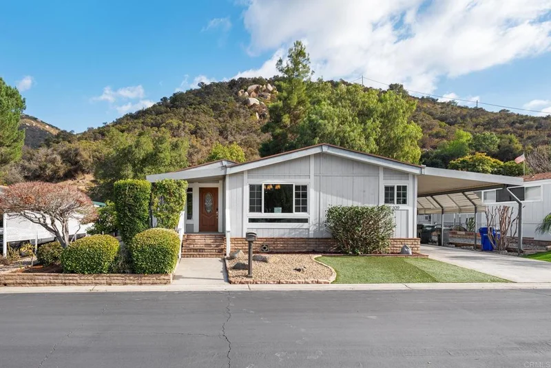 8975 Lawrence Welk Drive 309, Escondido, CA 92026
