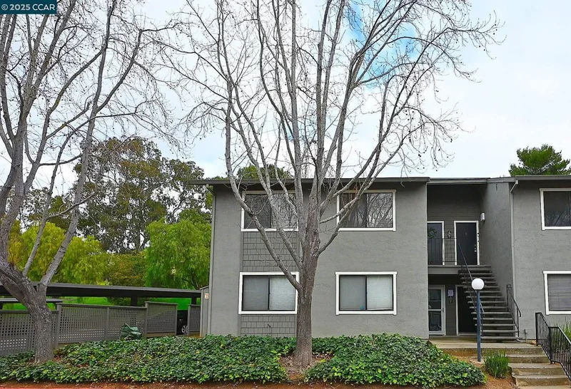 900 Cambridge Dr 126, Benicia, CA 94510