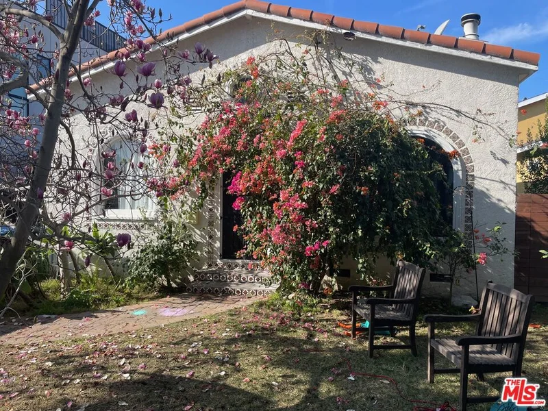 4153 Mcconnell Boulevard, Los Angeles, CA 90066