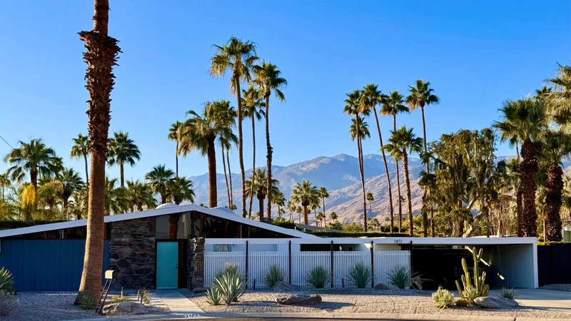 1872 Aquanetta Circle, Palm Springs, CA 92264