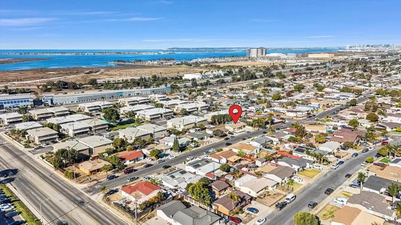 866 Oaklawn Avenue, Chula Vista, CA 91911