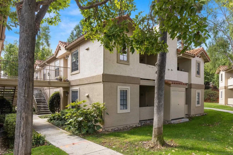 10347 Azuaga St 83, San Diego, CA 92129