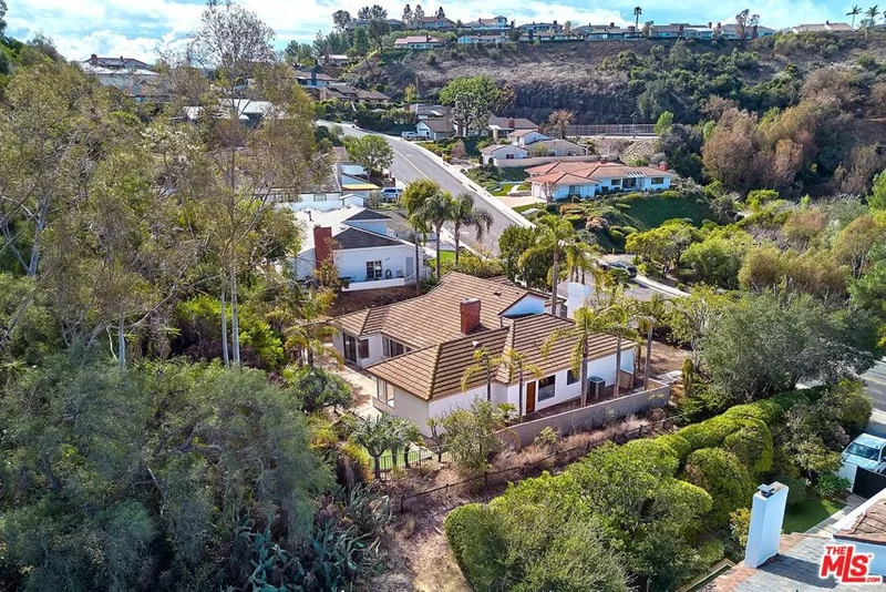 301 S Calle Grande, Orange, CA 92869