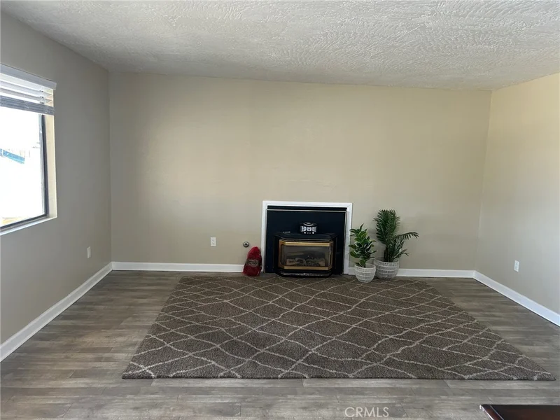 11696 Ivy Avenue, Hesperia, CA 92345