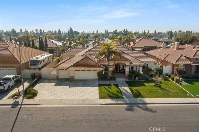 4201 Walker Lake Drive, Bakersfield, CA 93313