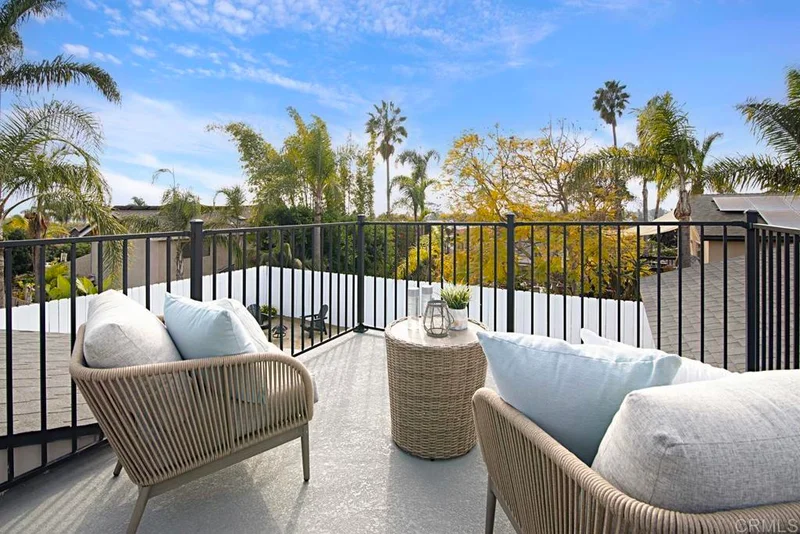 1165 Tamarack Avenue, Carlsbad, CA 92008