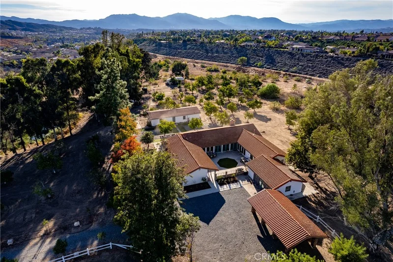 45055 Rio Linda Road, Temecula, CA 92592