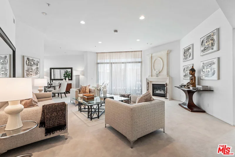 10490 Wilshire Boulevard 404, Los Angeles, CA 90024