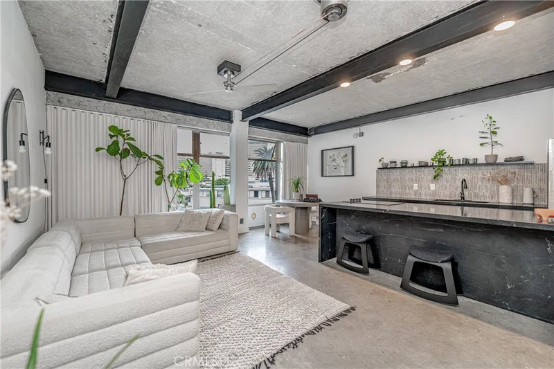 100 Atlantic Avenue 402, Long Beach, CA 90802