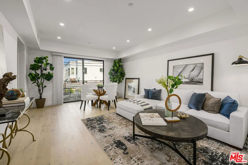 1123 S Shenandoah Street 103, Los Angeles, CA 90035