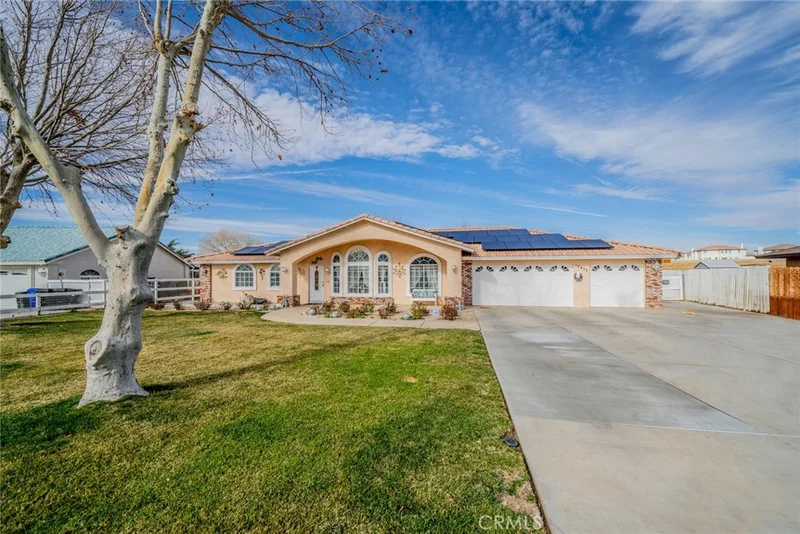 12455 Reata Road, Apple Valley, CA 92308