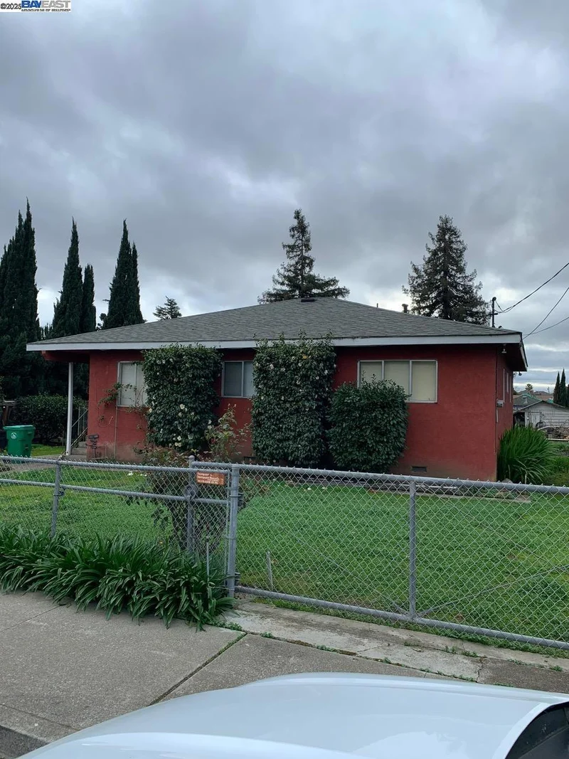 18449 Standish Ave, Hayward, CA 94541