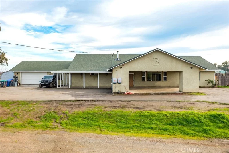 8202 Highway 99w