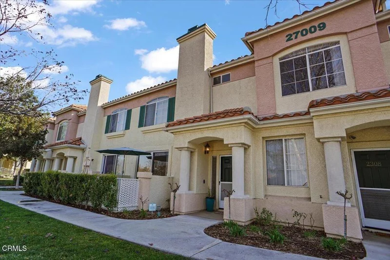 27009 Karns Court 2306, Canyon Country, CA 91387